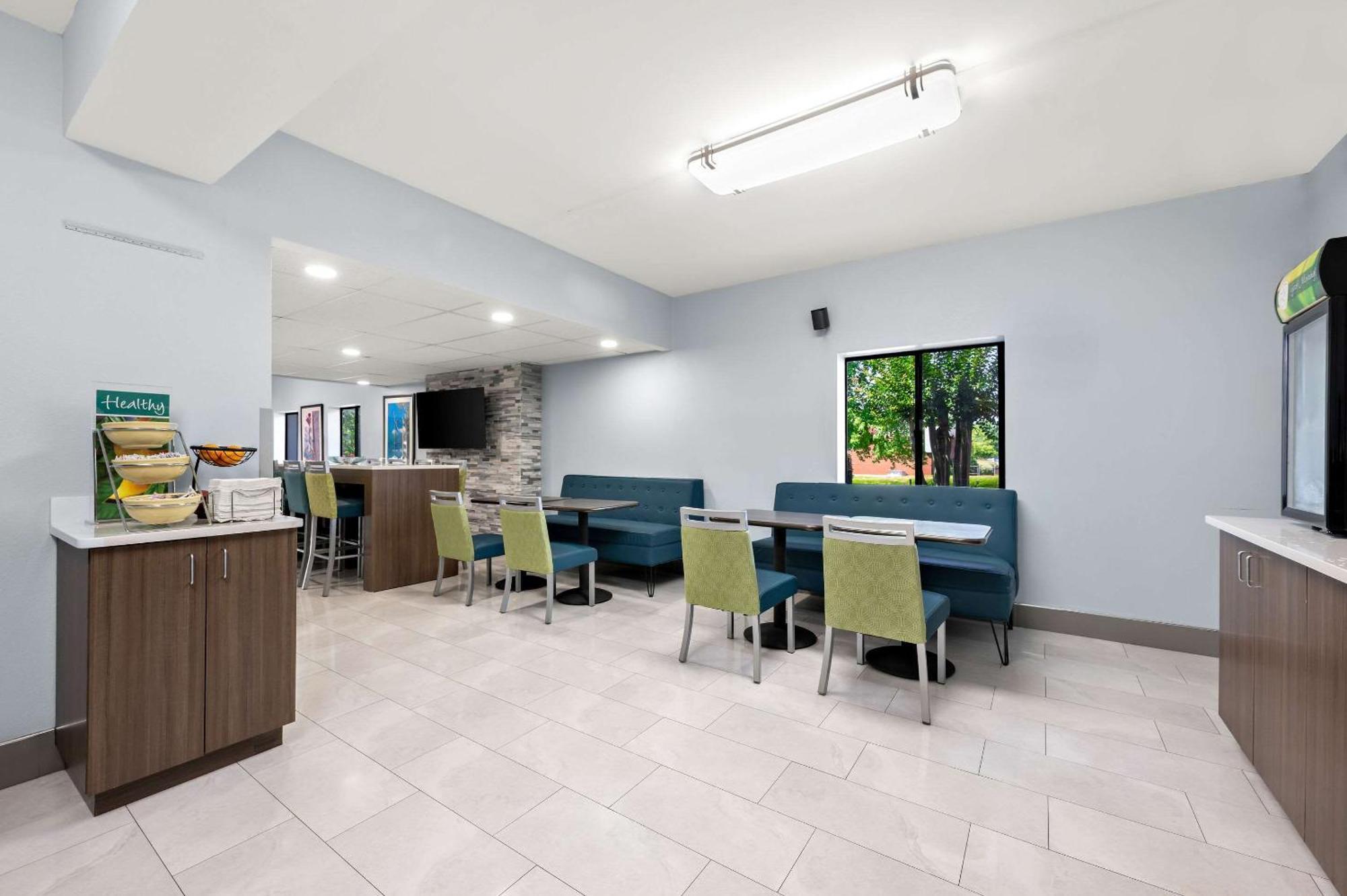 Quality Inn Pelham I-65 Exit 246 Exterior foto