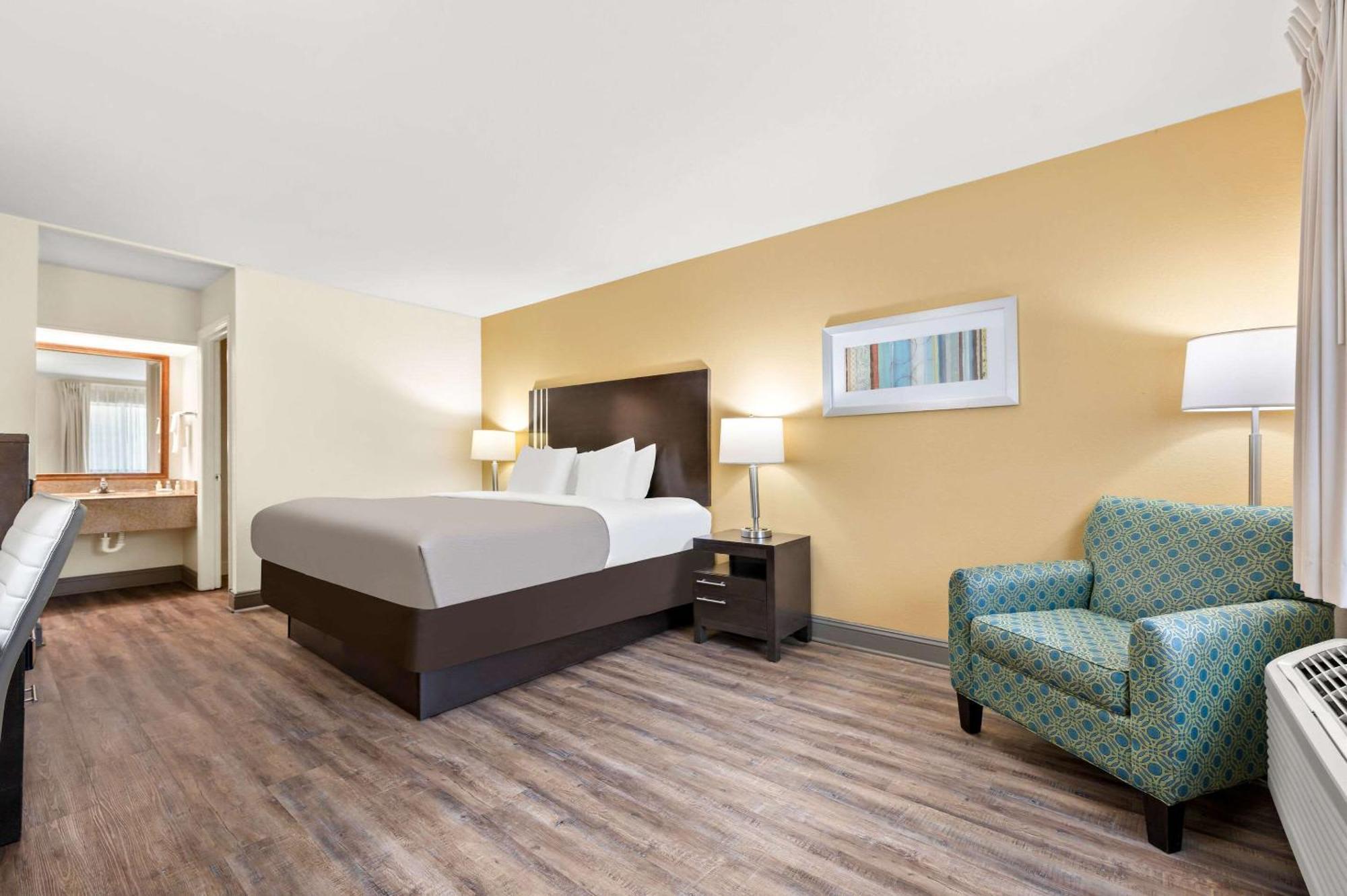 Quality Inn Pelham I-65 Exit 246 Exterior foto