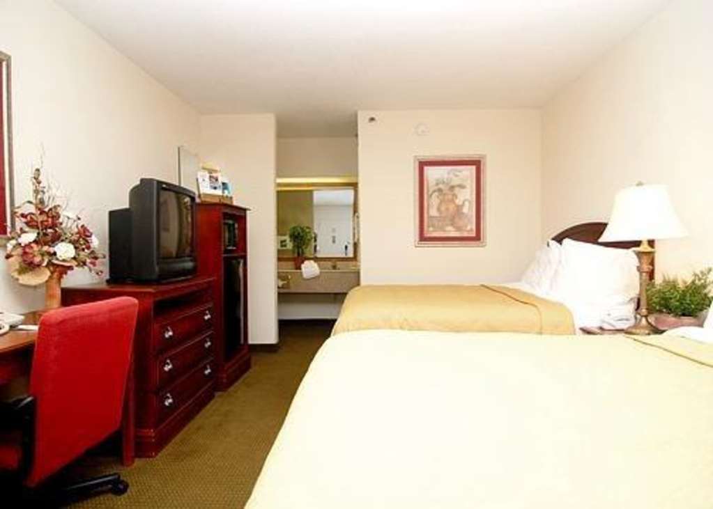 Quality Inn Pelham I-65 Exit 246 Habitación foto